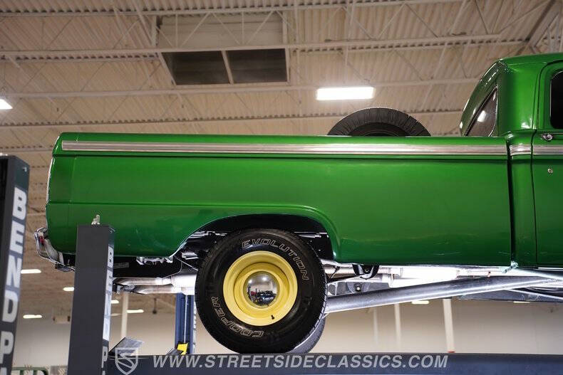 1965 Ford F-100