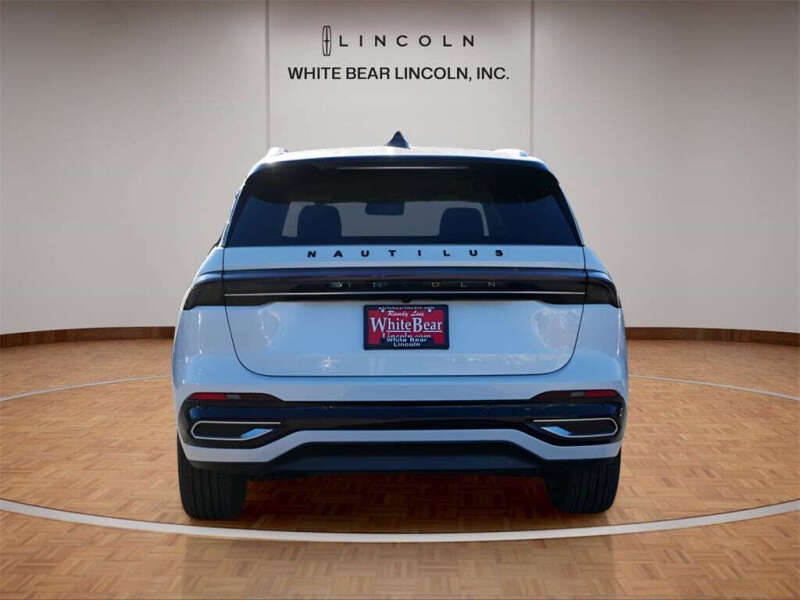 2024 Lincoln Nautilus Hybrid Reserve