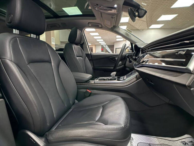 2022 Audi Q7 quattro Premium Plus 55 TFSI