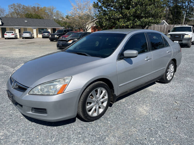 2007 Honda Accord for sale at LAURINBURG AUTO SALES in Laurinburg NC