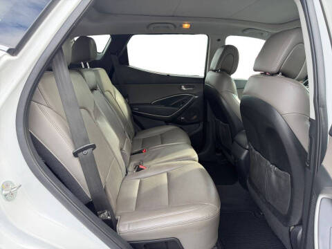 2020 Hyundai Santa Fe SE