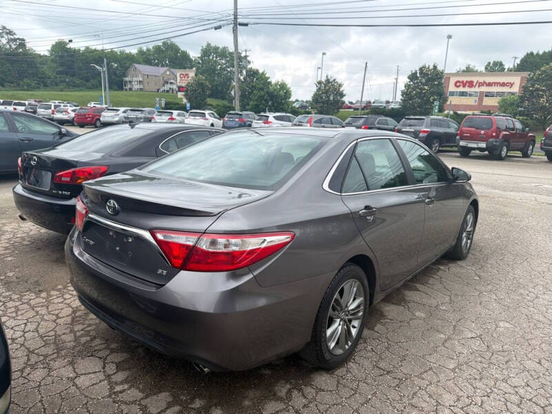 2016 Toyota Camry LE