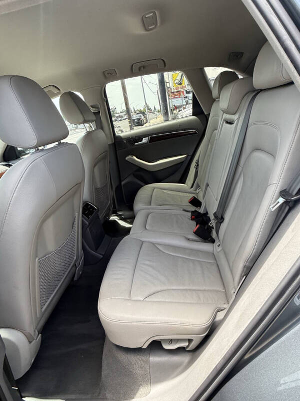 2012 Audi Q5 2.0T quattro Premium