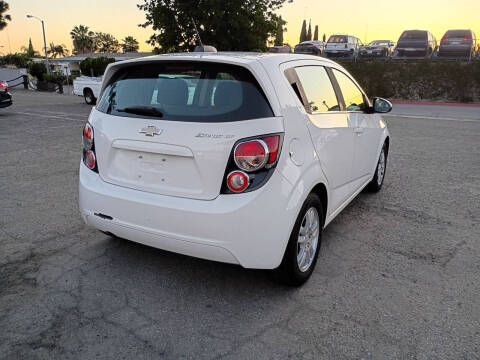 2016 Chevrolet Sonic LT Auto