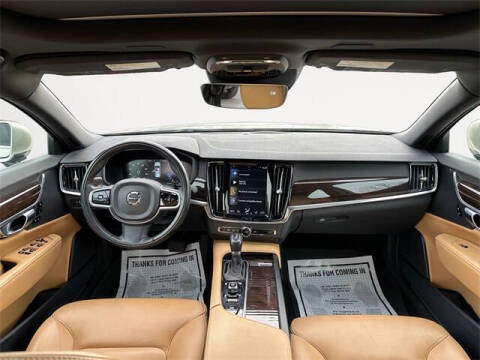2018 Volvo S90 T5 Momentum