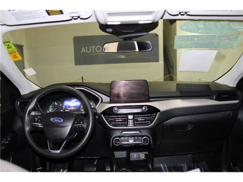 2021 Ford Escape Hybrid SE