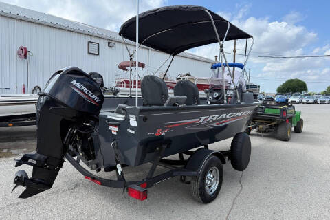 2021 Tracker Pro Guide V-16 SC