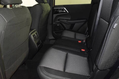 2025 Mitsubishi Outlander ES