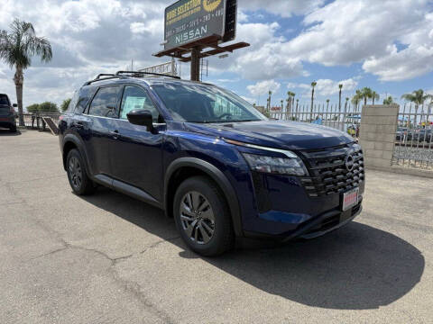 2026 Nissan Pathfinder SV