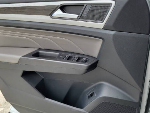 2023 Volkswagen Atlas V6 SE