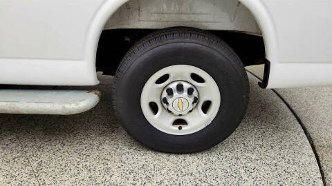 2025 Chevrolet Express 2500