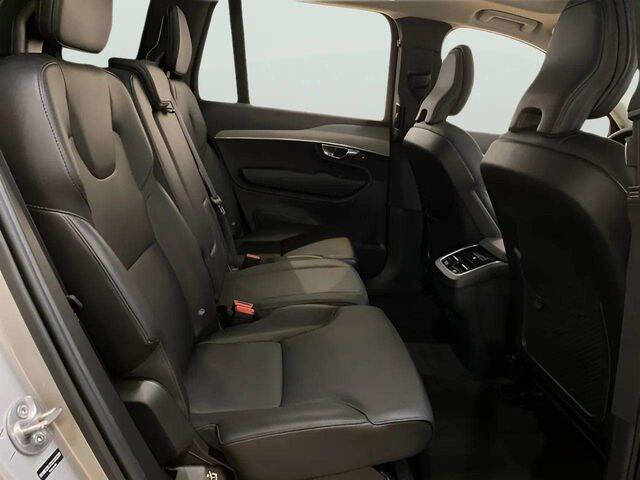 2025 Volvo XC90 B5 Core Bright Theme