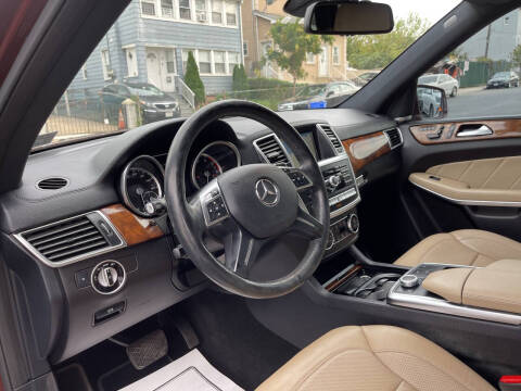 2014 Mercedes-Benz GL-Class GL 550 4MATIC