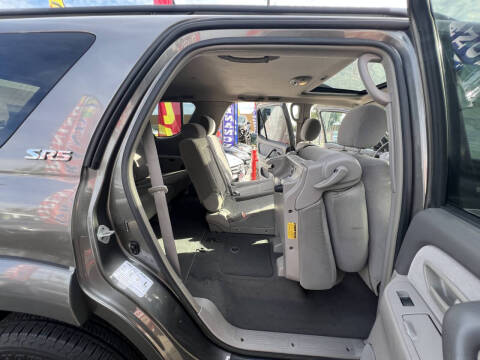 2007 Toyota Sequoia SR5