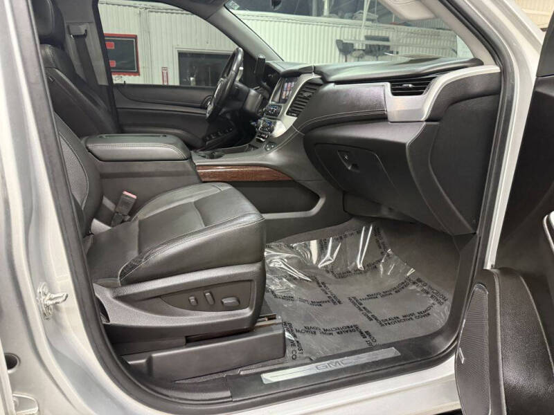2020 GMC Yukon XL SLT
