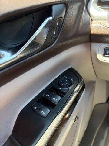 2017 GMC Acadia SLT-1