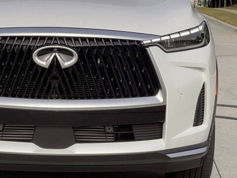 2027 Infiniti QX60 Luxe