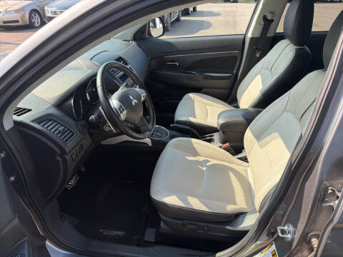 2013 Mitsubishi Outlander Sport LE
