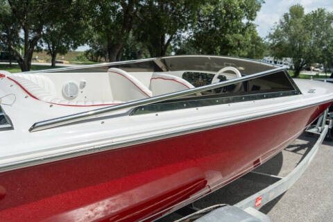 1994 Donzi Marine Classic 22