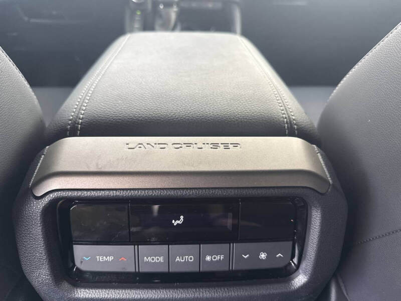 2025 Toyota Land Cruiser