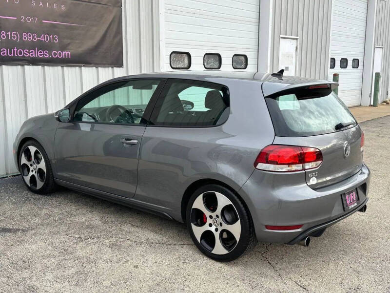2010 Volkswagen GTI Base PZEV