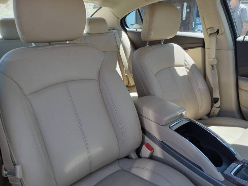 2012 Buick LaCrosse Premium 1