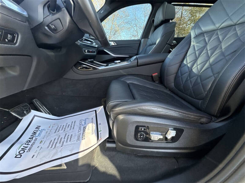 2023 BMW X7 xDrive40i