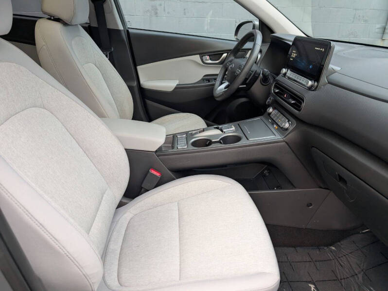 2023 Hyundai Kona Electric SEL