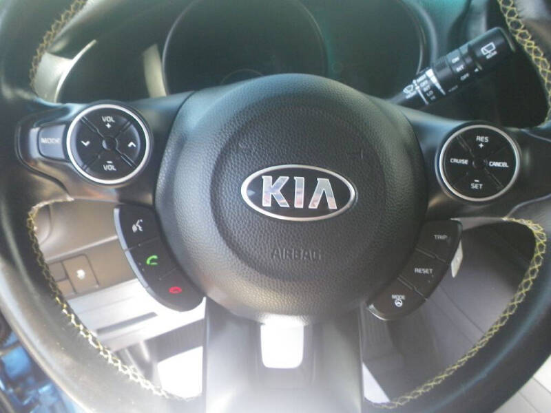 2016 Kia Soul +