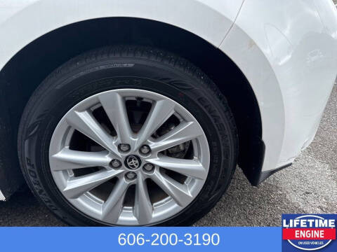 2023 Toyota Corolla Hatchback SE