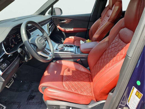 2023 Audi SQ7 4.0T quattro Premium Plus