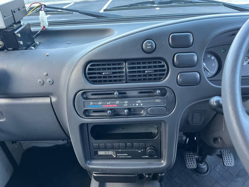 1998 Daihatsu Hijet Van