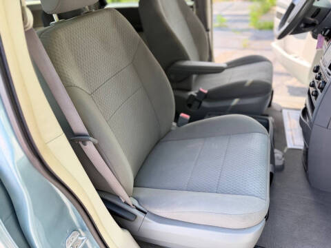 2010 Chrysler Town and Country Touring