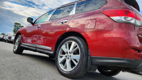 2013 Nissan Pathfinder Platinum