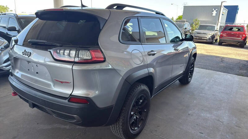 2019 Jeep Cherokee