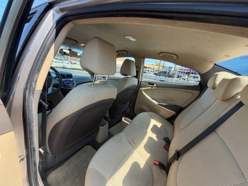 2013 Hyundai Accent GLS