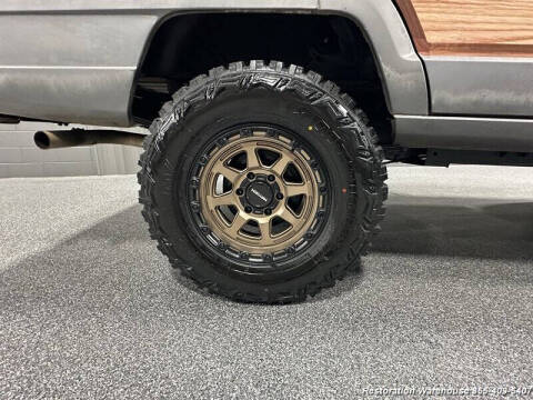 1987 Jeep Grand Wagoneer