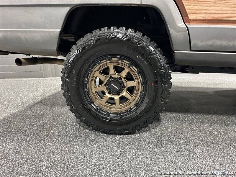 1987 Jeep Grand Wagoneer