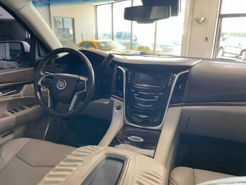 2015 Cadillac Escalade Luxury