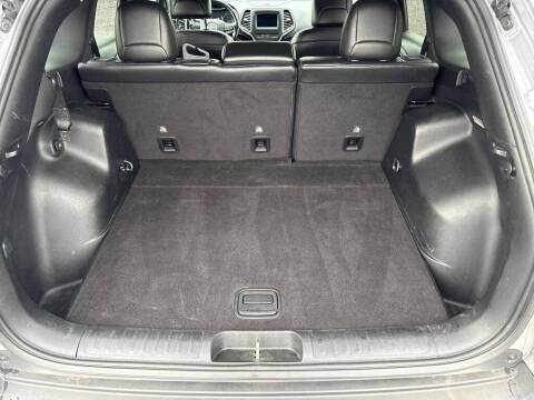 2020 Jeep Cherokee Altitude