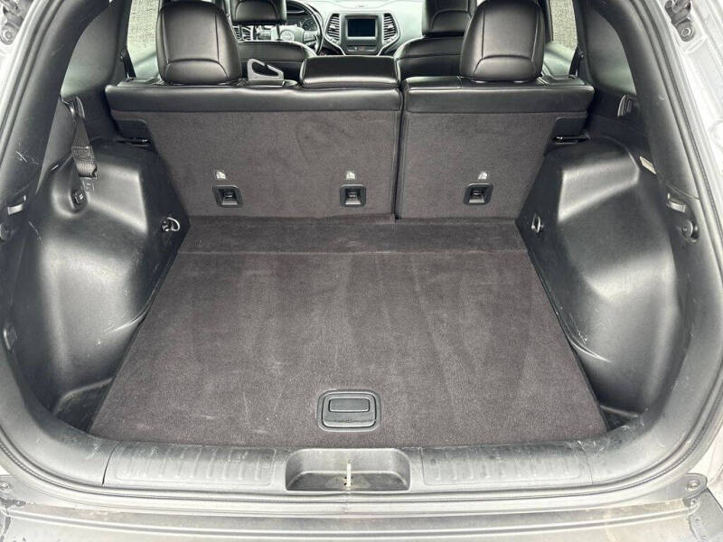 2020 Jeep Cherokee Altitude