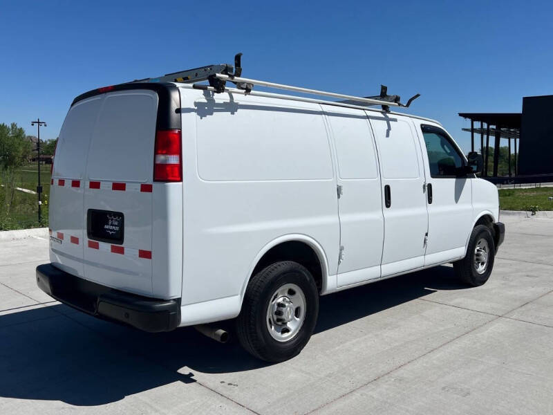 2021 Chevrolet Express 2500