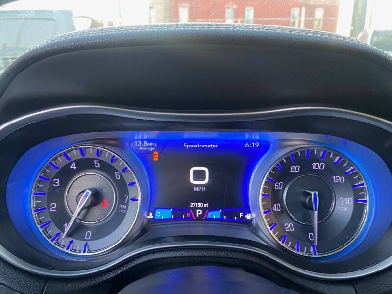 2021 Chrysler 300 Touring L