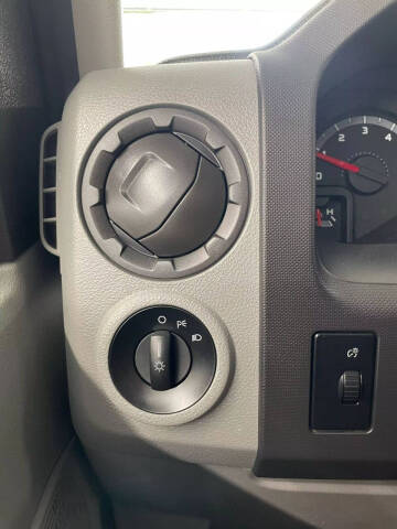 2014 Ford E-Series E-350 SD