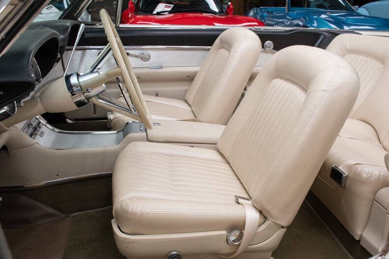 1962 Ford Thunderbird