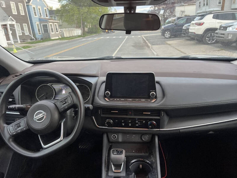 2021 Nissan Rogue S