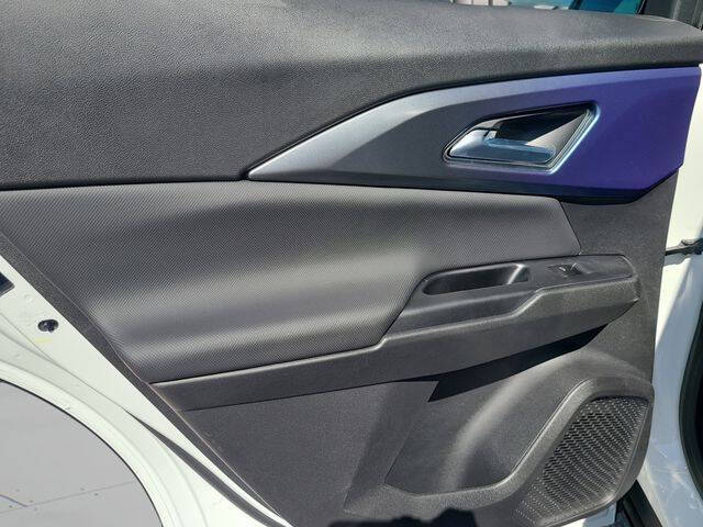 2026 Chevrolet Equinox EV LT 2