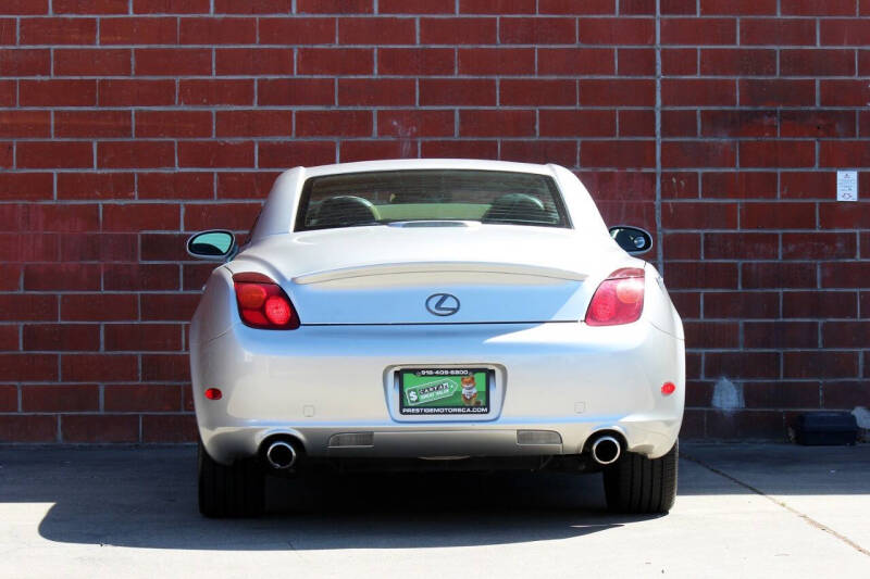 2005 Lexus SC 430