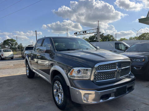 2016 RAM 1500 Laramie