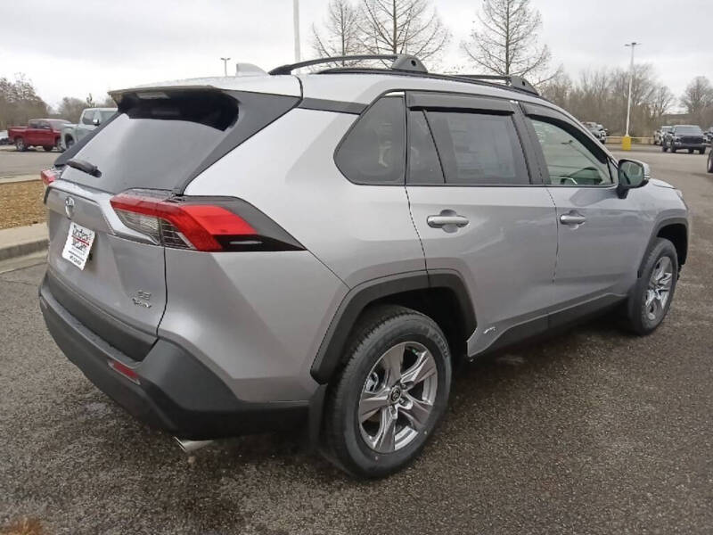 2025 Toyota RAV4 Hybrid LE